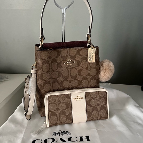 Coach Small Town Bucket Bag and Wallet Set